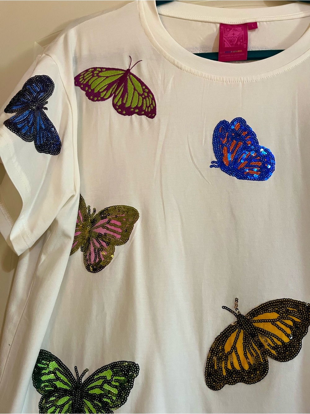 Queen of Sparkles NWT Butterfly Tee. Size Large short sleeve colorful - Picture 12 of 13